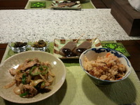 炊き込み御飯・豚バラ野菜炒め・みそおでん 2012/03/25 22:28:56