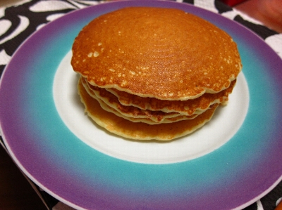 夜中からパンケーキを作りだす