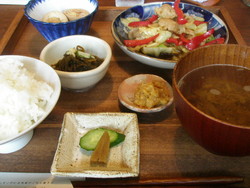 あめいろ食堂。。