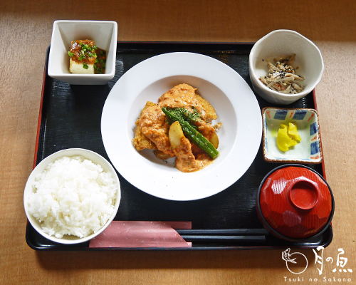 白身魚のトマトクリームソース掛け定食　－2013/07/11－