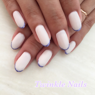 Twinkle Nails トゥインクル ネイルズ 10 2ラメラインフレンチ