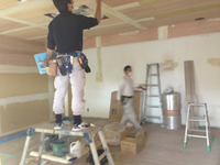 クロス貼ってます(＾ｰ^)ノ 2012/12/27 09:29:00