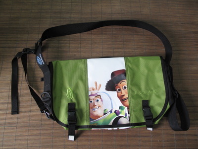 トイストーリー　メッセンジャーバッグ　サイクリング　PIXAR TIMBUK2 BANANA's BLOG:TIMBUK2 x トイストーリー