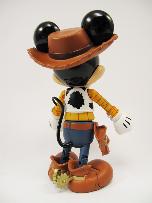 HYBRID METAL FIGURE Mickey × Woody