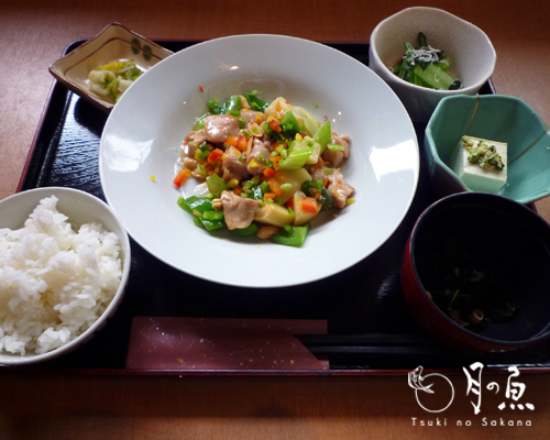 鶏肉とピーナツの炒め煮定食　－2012/01/30－