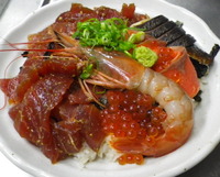 「贅沢すぎる」？マグロ丼