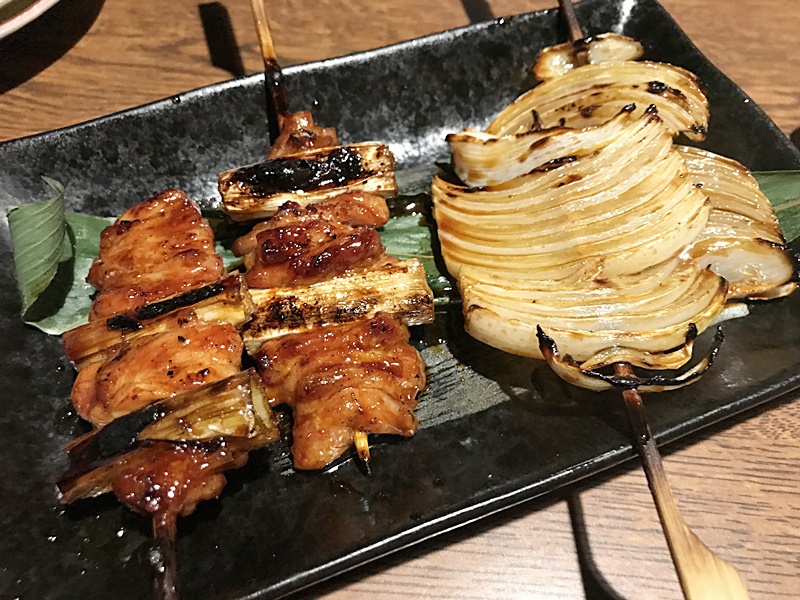 那覇市前島にある馳走庵 琉球美栄橋店でリーズナブルに美味しい焼鳥を食べたよ 焼鳥 地鶏 唐揚 沖縄グルメブログ主に那覇市浦添市宜野湾市 周辺でグルメ ランチ 食べ歩きが好きなブログ 最近はランチが多め でもグルメではありません