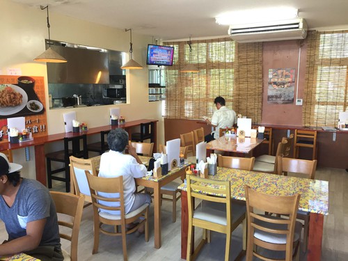 沖縄市にある男ゴコロをくすぐるメガ盛り食堂！「大黒食堂」